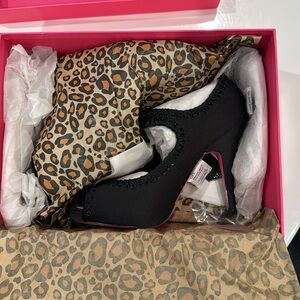 NIB BETSEY JOHNSON Heels